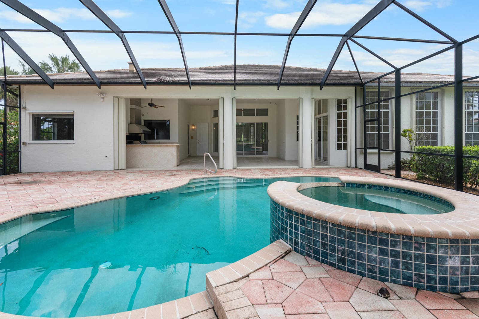 9408 Meadowood Drive — photo 4