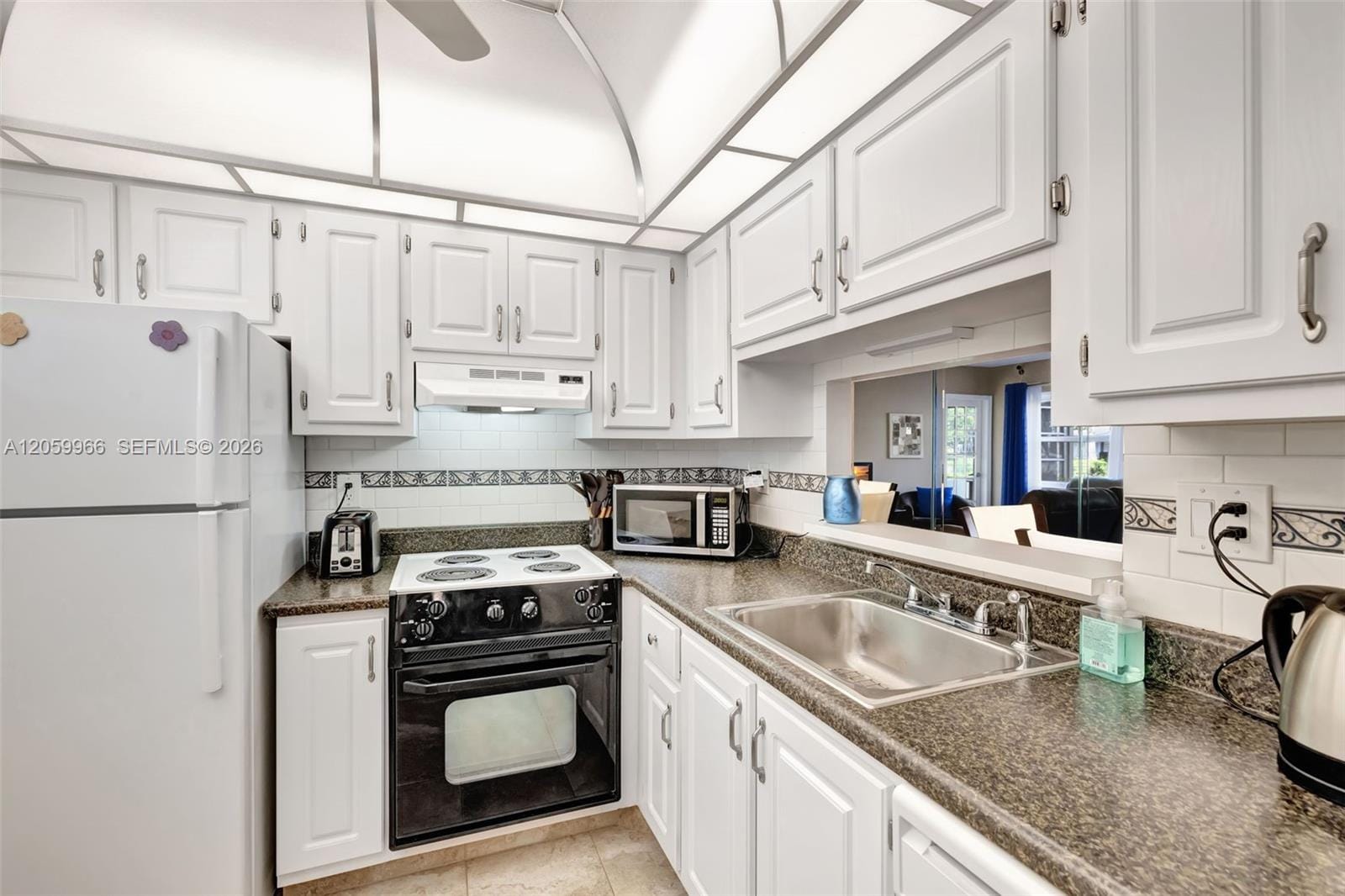 3431 NW 50th Avenue 113, Lauderdale Lakes, FL 33319 photo 14