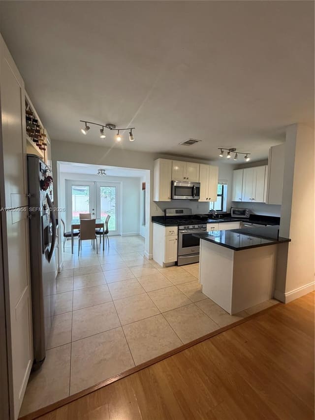 6717 Raleigh Street, Hollywood, FL 33024