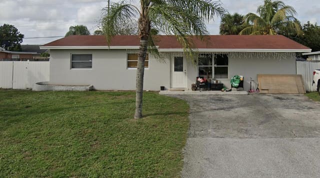 621 Casper Avenue, West Palm Beach, FL 33413