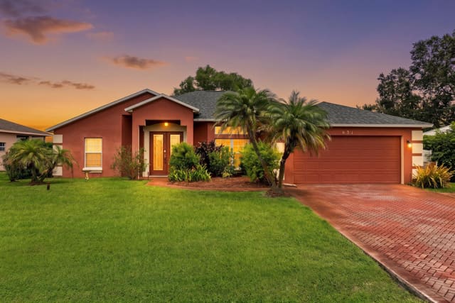 631 SE Stow Terrace, sold in Port St Lucie Section 13, Port St Lucie, FL