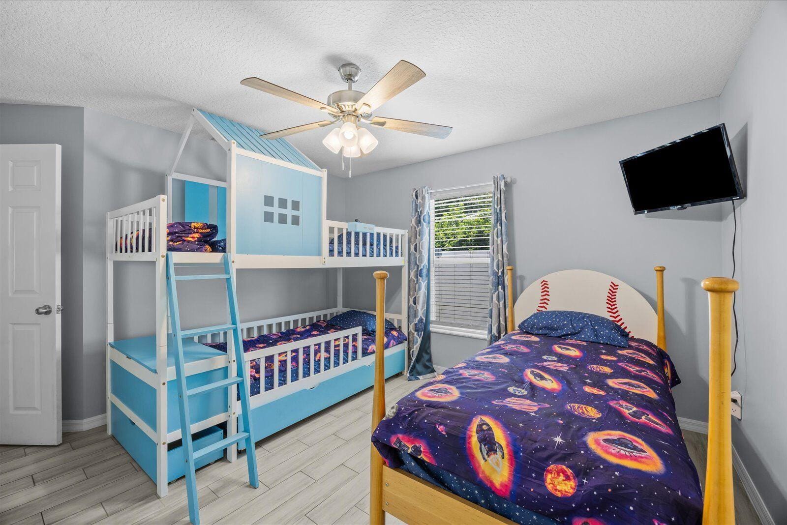 631 SE Stow Terrace, Port St. Lucie, FL 34984 photo 18