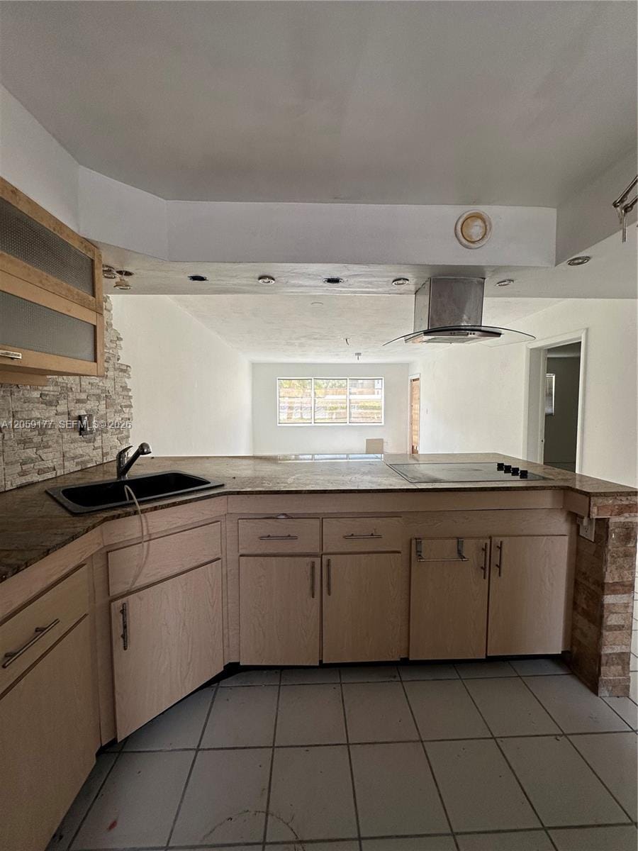 19001 NE 14th Avenue 121 — photo 3