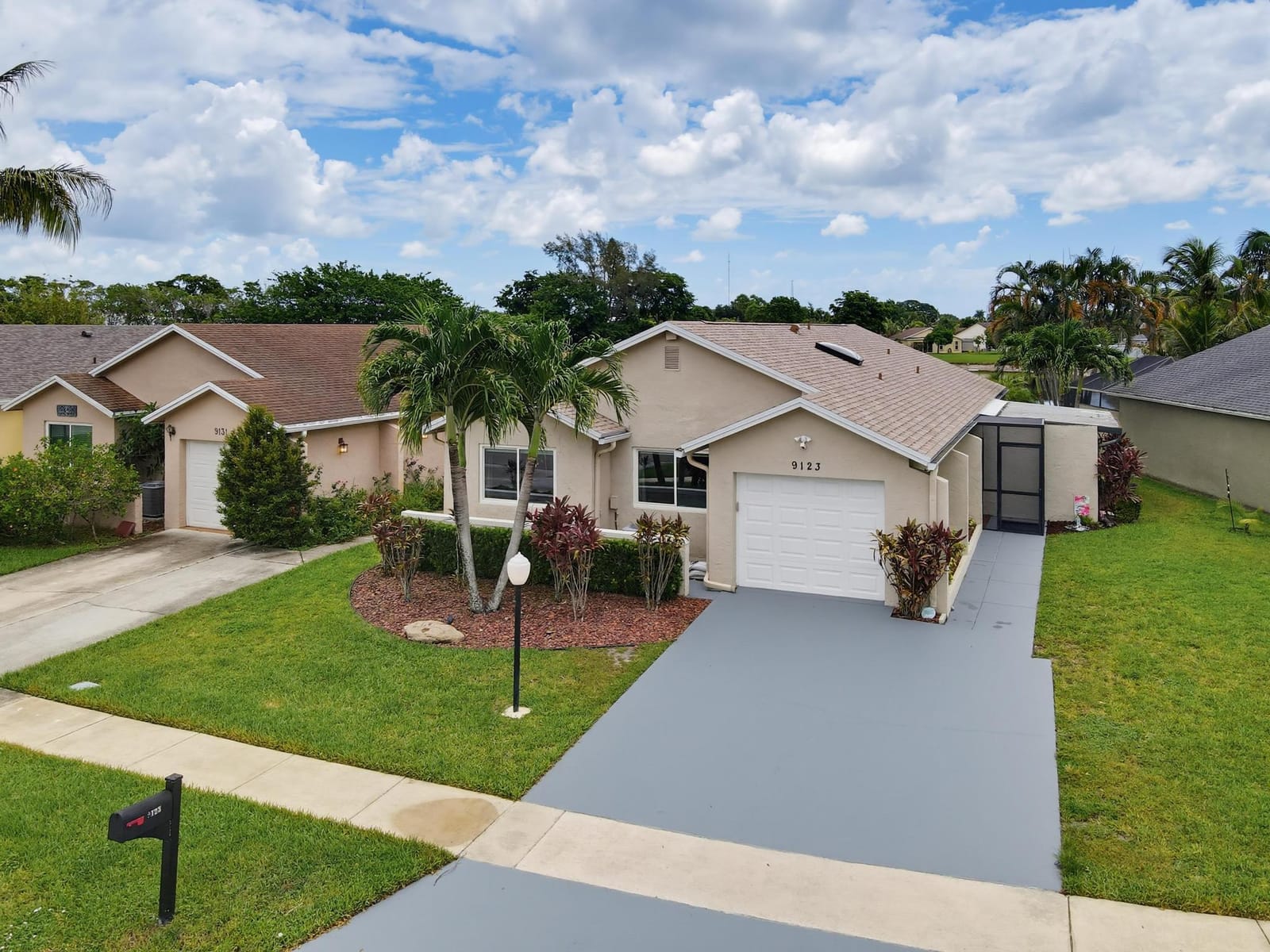 9123 PINE SPRINGS Drive — photo 6