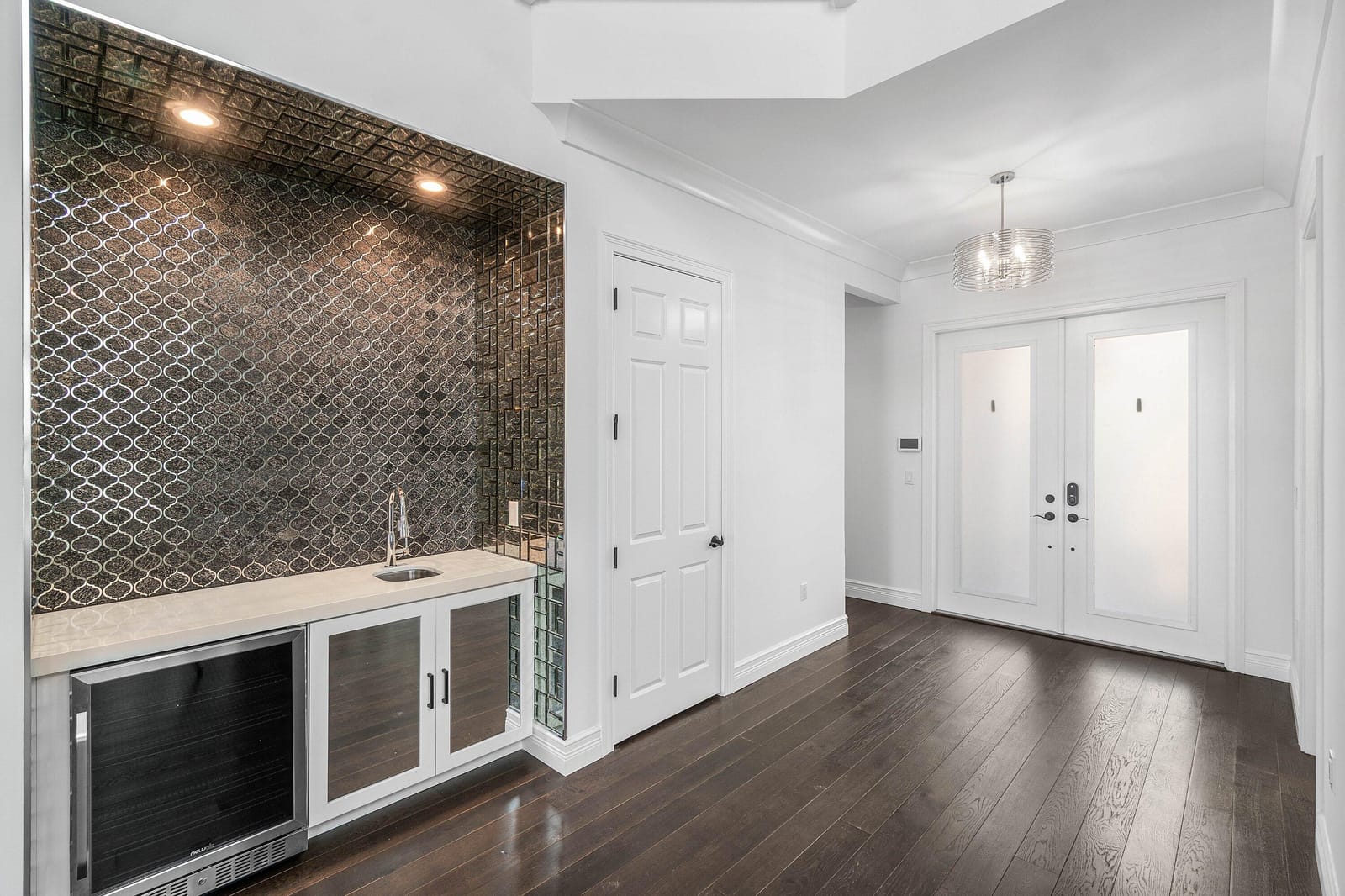 9747 Vitrail Lane — photo 3