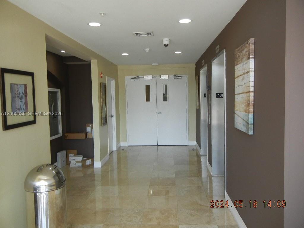 215 SW 42nd Avenue 1007 — photo 9