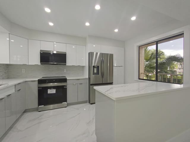 7280 Amberly Lane 207, Delray Beach, FL 33446