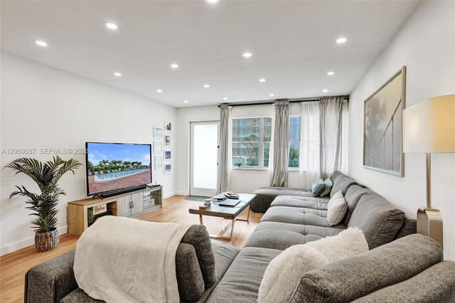 401 Golden Isles Drive 302, Ocean View Towers, Hallandale Beach, FL