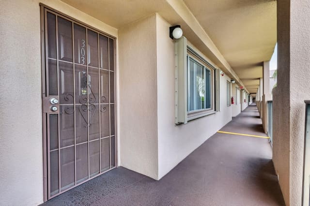 12551 SW 16TH Court 303C, Pembroke Pines, FL 33027