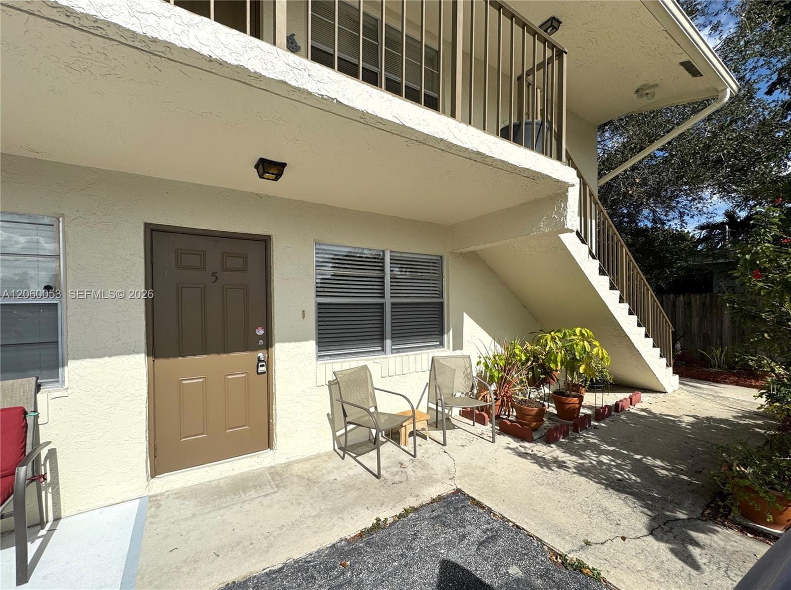 215 NW 25th Street 5 — photo 2
