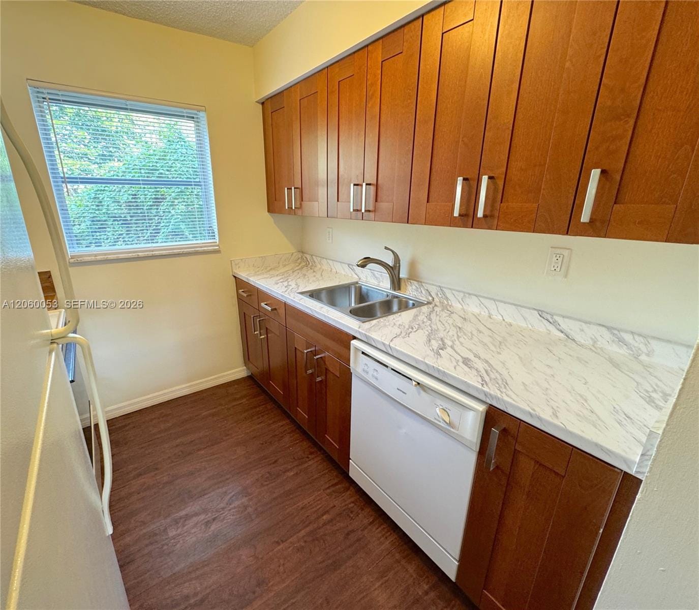 215 NW 25th Street 5 — photo 3