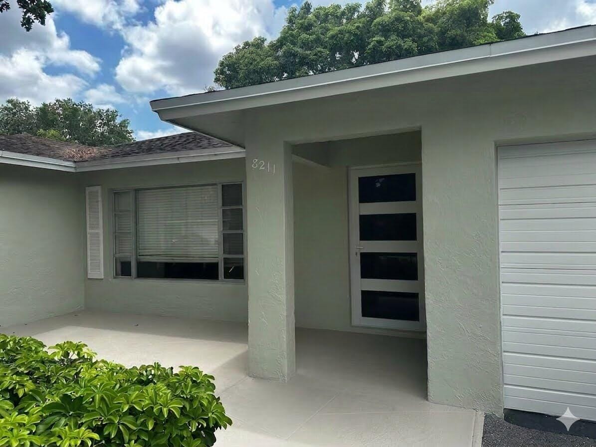8211 NW 91st Avenue — photo 3