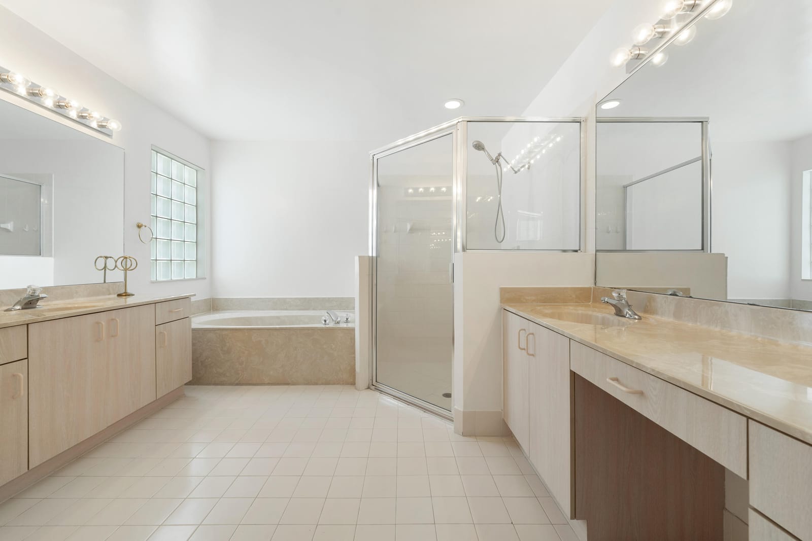 10430 Lexington Circle S — photo 11