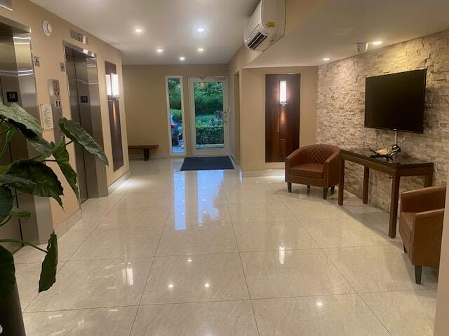 300 Diplomat Parkway 307 — photo 3