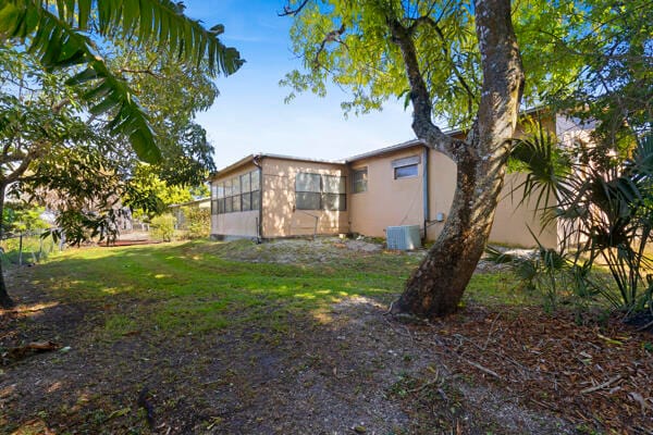 110 SW 12TH Avenue, South Bay, FL 33493 photo 27