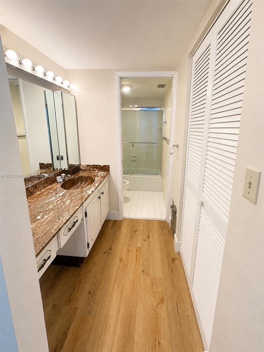 1865 Brickell Avenue A1802 — photo 2
