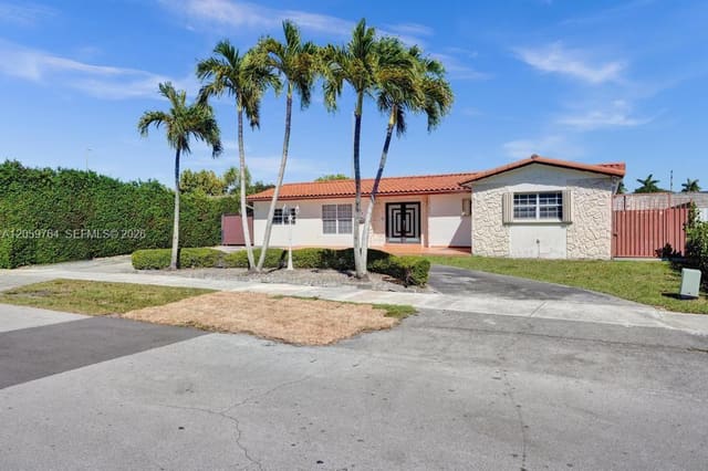 2711 SW 117th Court, Miami, FL 33175