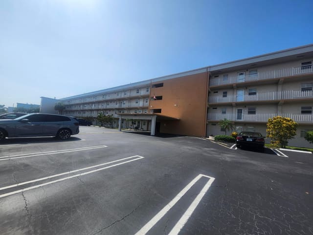 230 NE 26th Avenue 209, Boynton Beach, FL 33435
