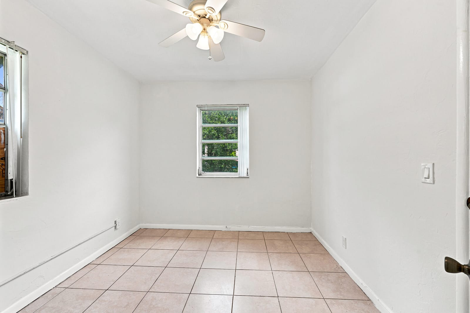413 SW 24th Avenue — photo 12
