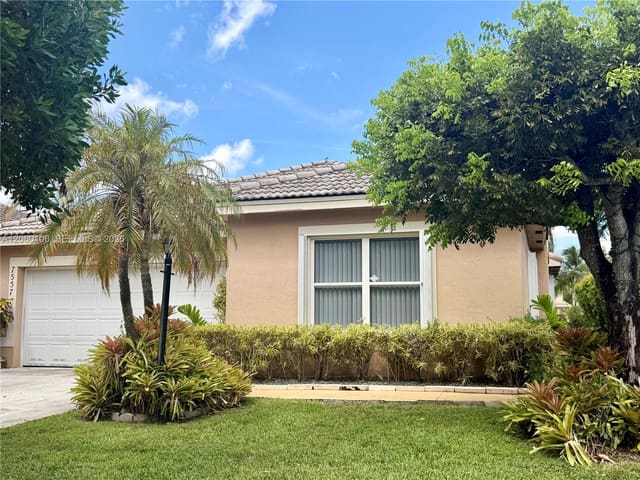 7557 SW 164th Court, Miami, FL 33193