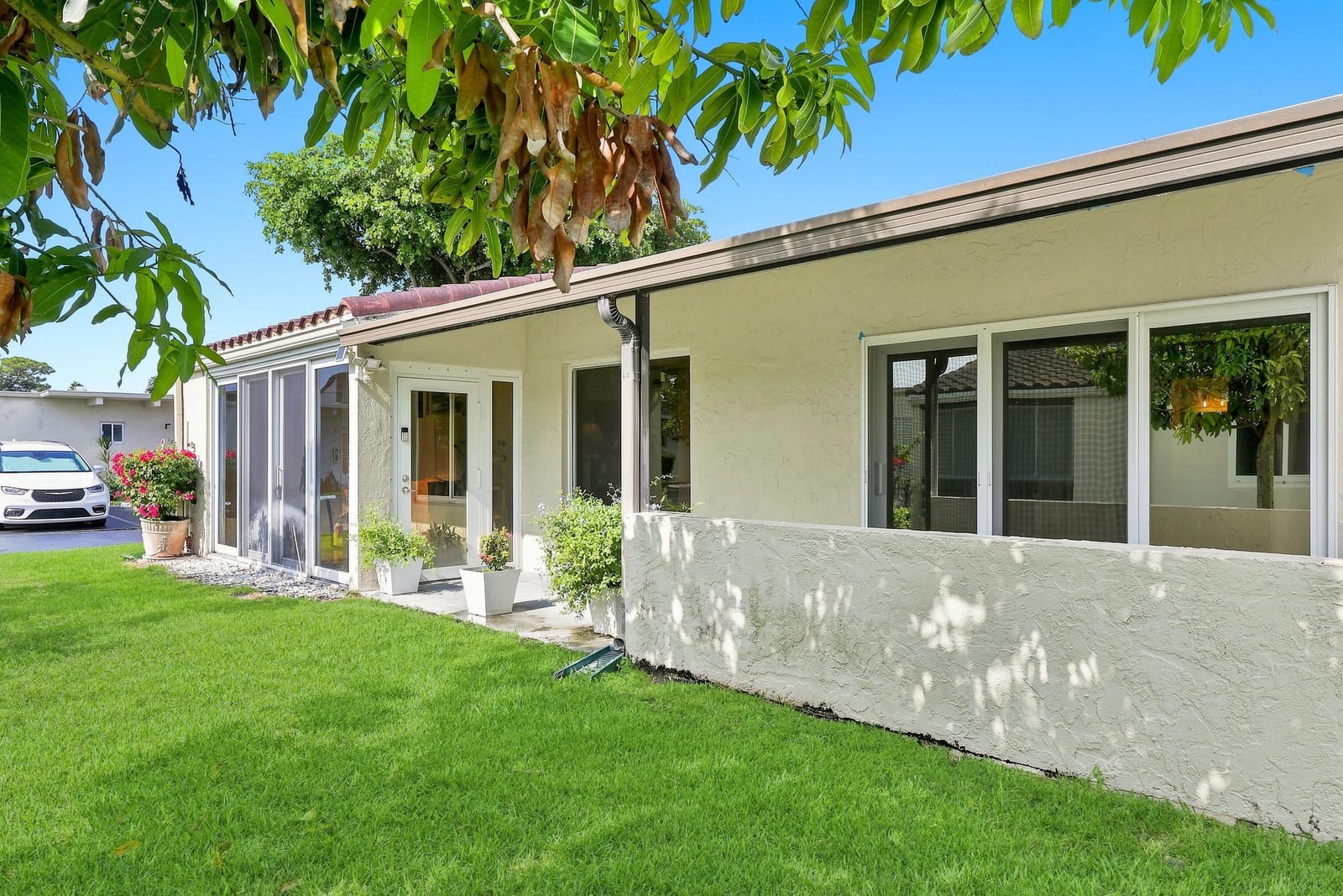 2532 Boundbrook Drive S 107, Palm Springs, FL 33406 photo 26