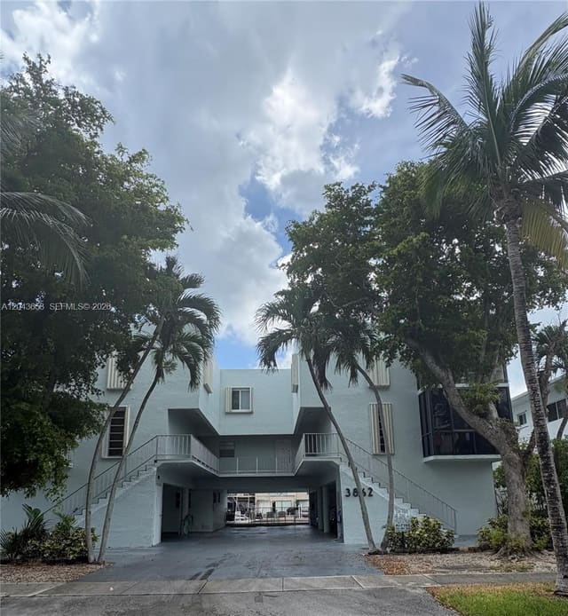 3862 NE 171st Street C, North Miami Beach, FL 33160