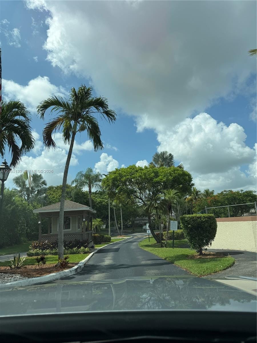 309 W Hemingway Circle — photo 3