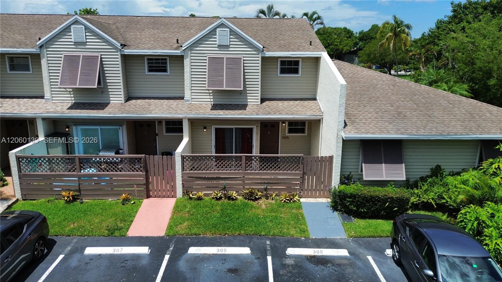 309 W Hemingway Circle — photo 10
