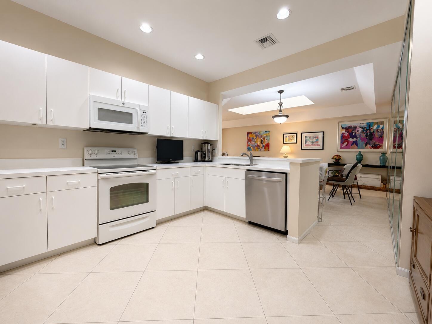 12598 Crystal Pointe Drive B — photo 11