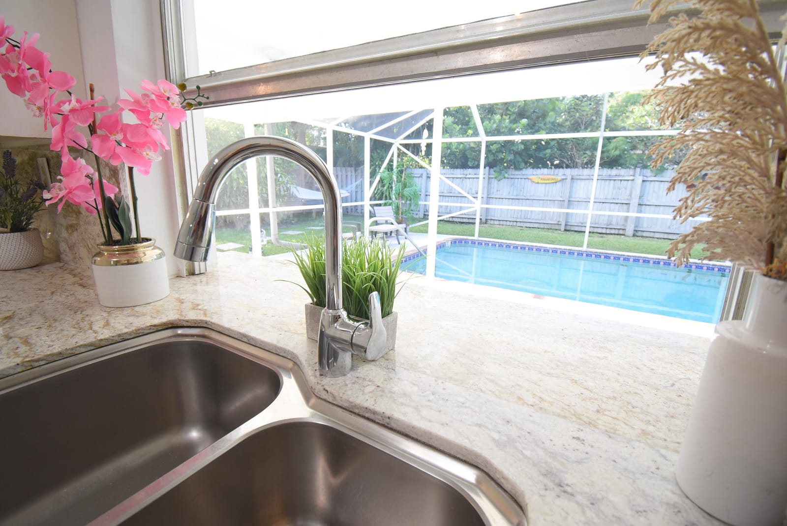 701 NW 6TH Drive, Boca Raton, FL 33486 photo 4