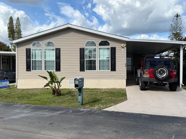 294 Kingfisher Avenue, Sandhill Shores, Fort Pierce, FL