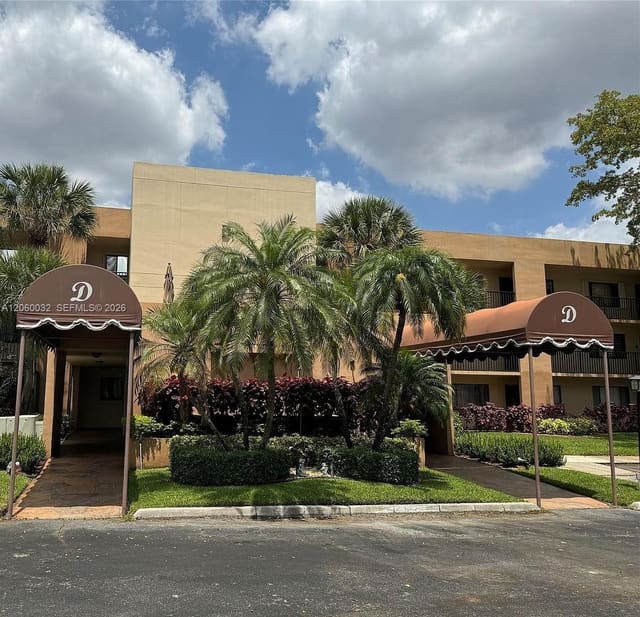 7370 Ashmont Circle 301, Tamarac, FL 33321