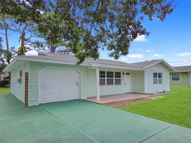 5114 MYRTLE Drive, sold in Indian River Estates Unit, Fort Pierce, FL