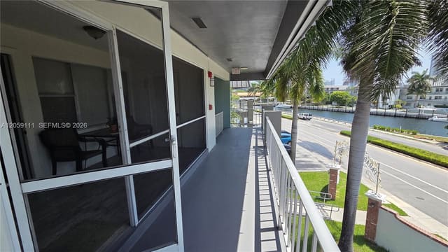 300 Layne Boulevard 301, Hallandale Beach, FL 33009