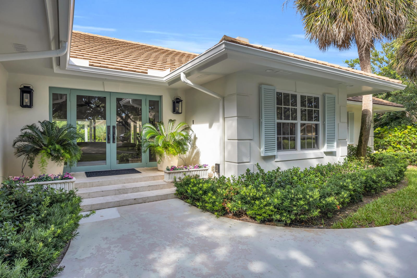 10410 SE Banyan Way, Tequesta, FL 33469 photo 3