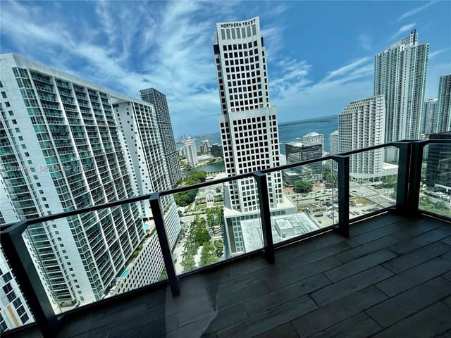 68 SE 6th Street 2707, Reach, Miami, FL