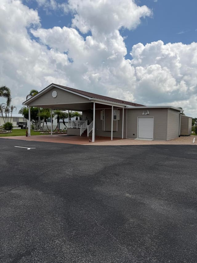 13801 US-441 146, Blue Cypress Golf Rv Resort, Okeechobee, FL