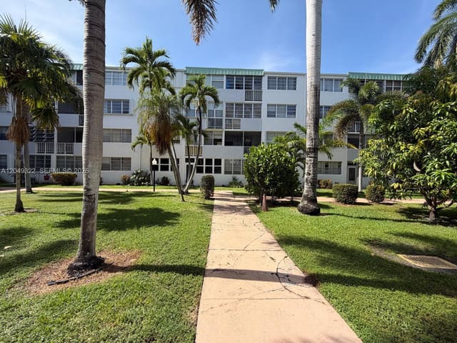 1333 E Hallandale Beach Boulevard 119, Hallandale Beach, FL 33009