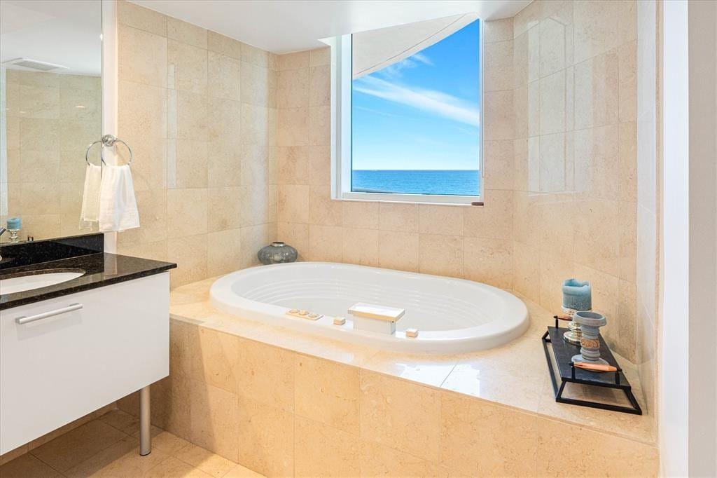 17201 COLLINS Avenue 805, Sunny Isles Beach, FL 33160 photo 25