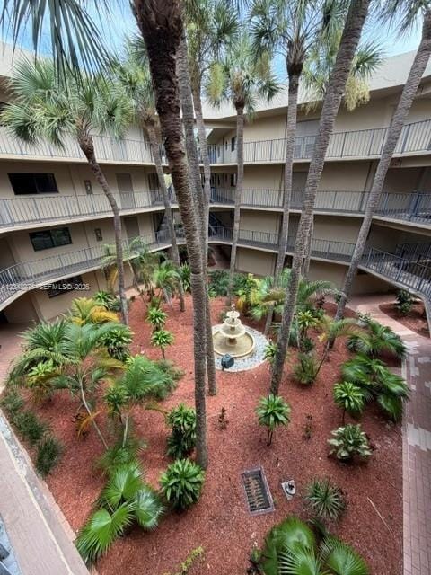 8635 NW 8th Street 303, Miami, FL 33126
