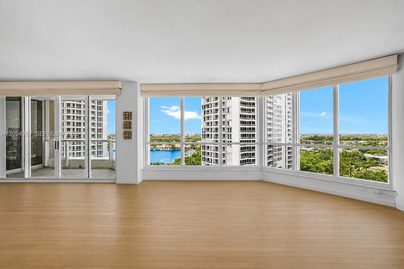 21150 Point Place 1605, Aventura, FL 33180 photo 14