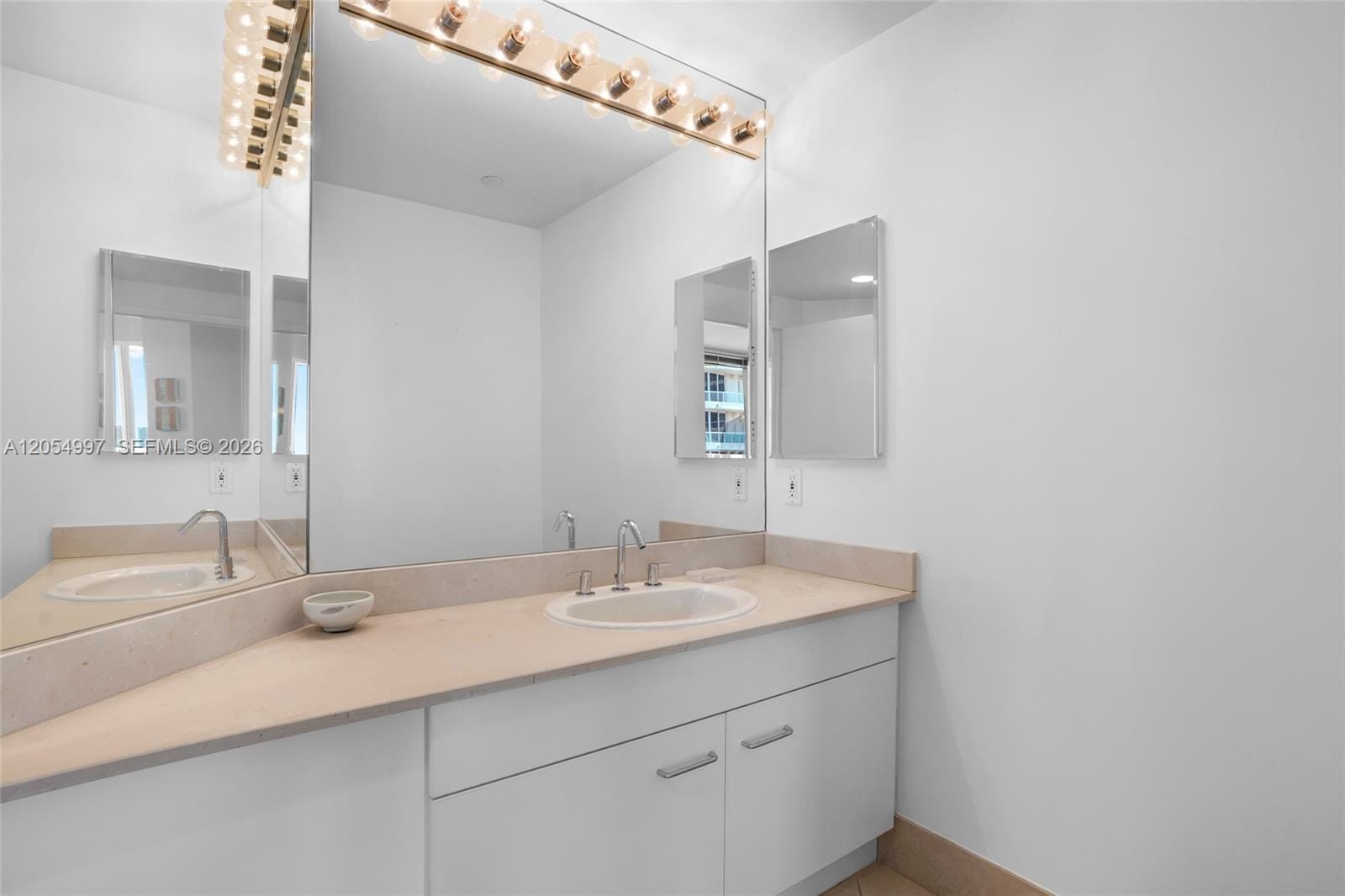 21150 Point Place 1605, Aventura, FL 33180 photo 21