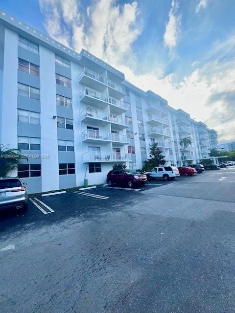 16465 NE 22nd Avenue 411, North Miami Beach, FL 33160
