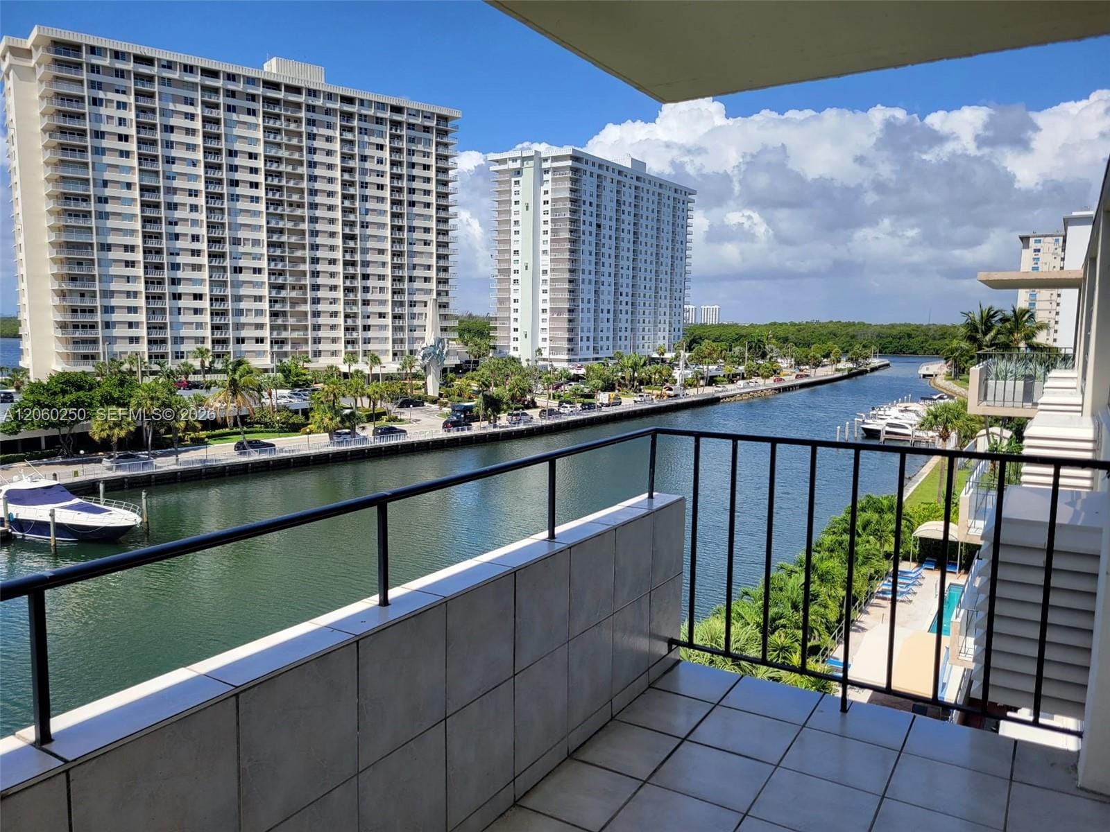 220 Kings Point Drive 606 — photo 5