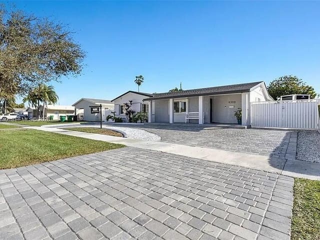 9390 SW 190TH Street, Cutler Bay, FL 33157