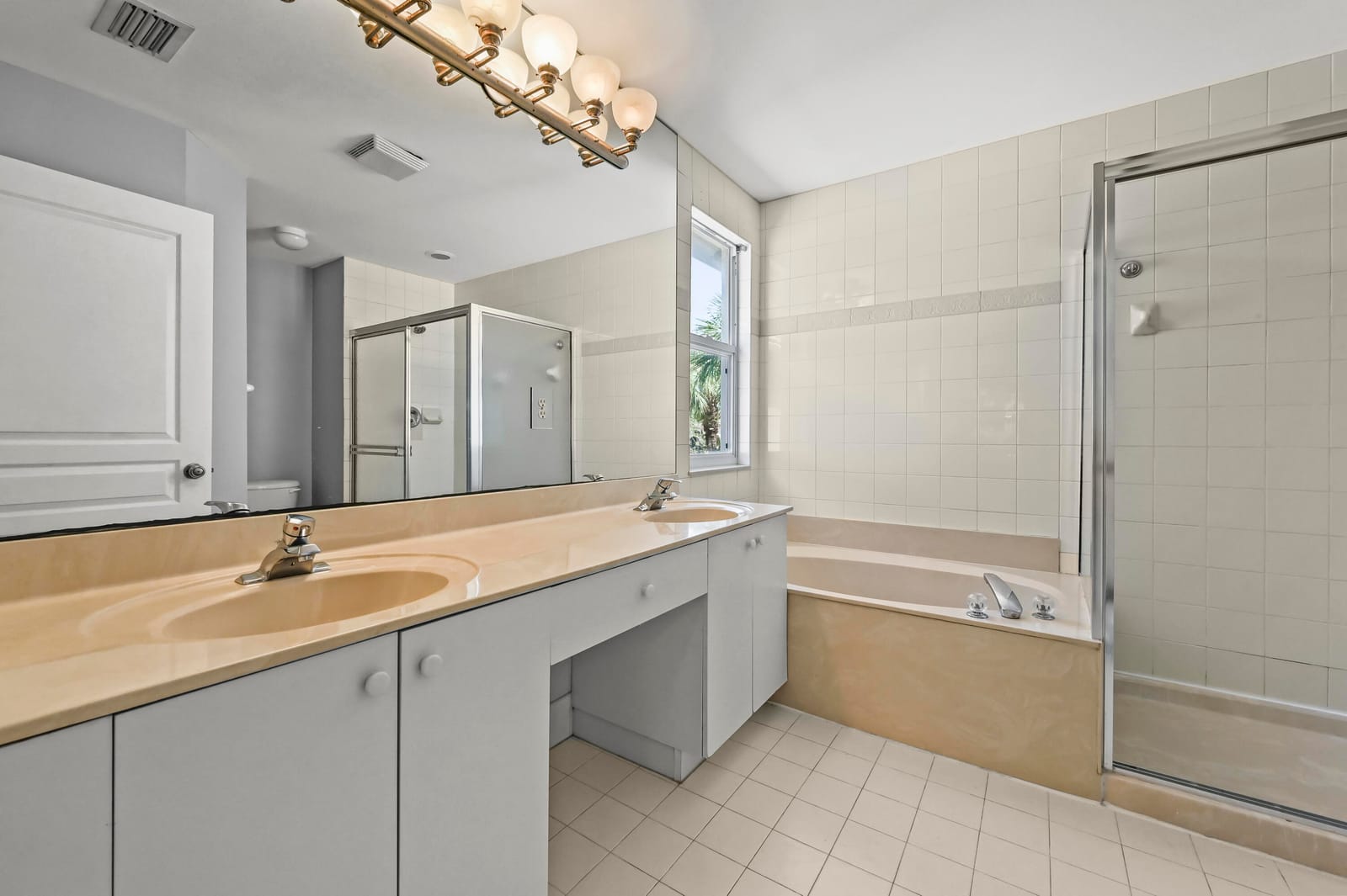 5066 NORTHERN LIGHTS Drive — photo 3
