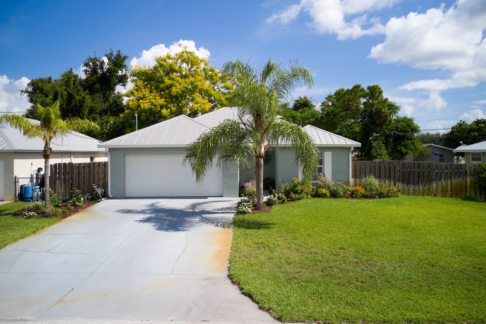 1189 NW 15th Street — photo 2