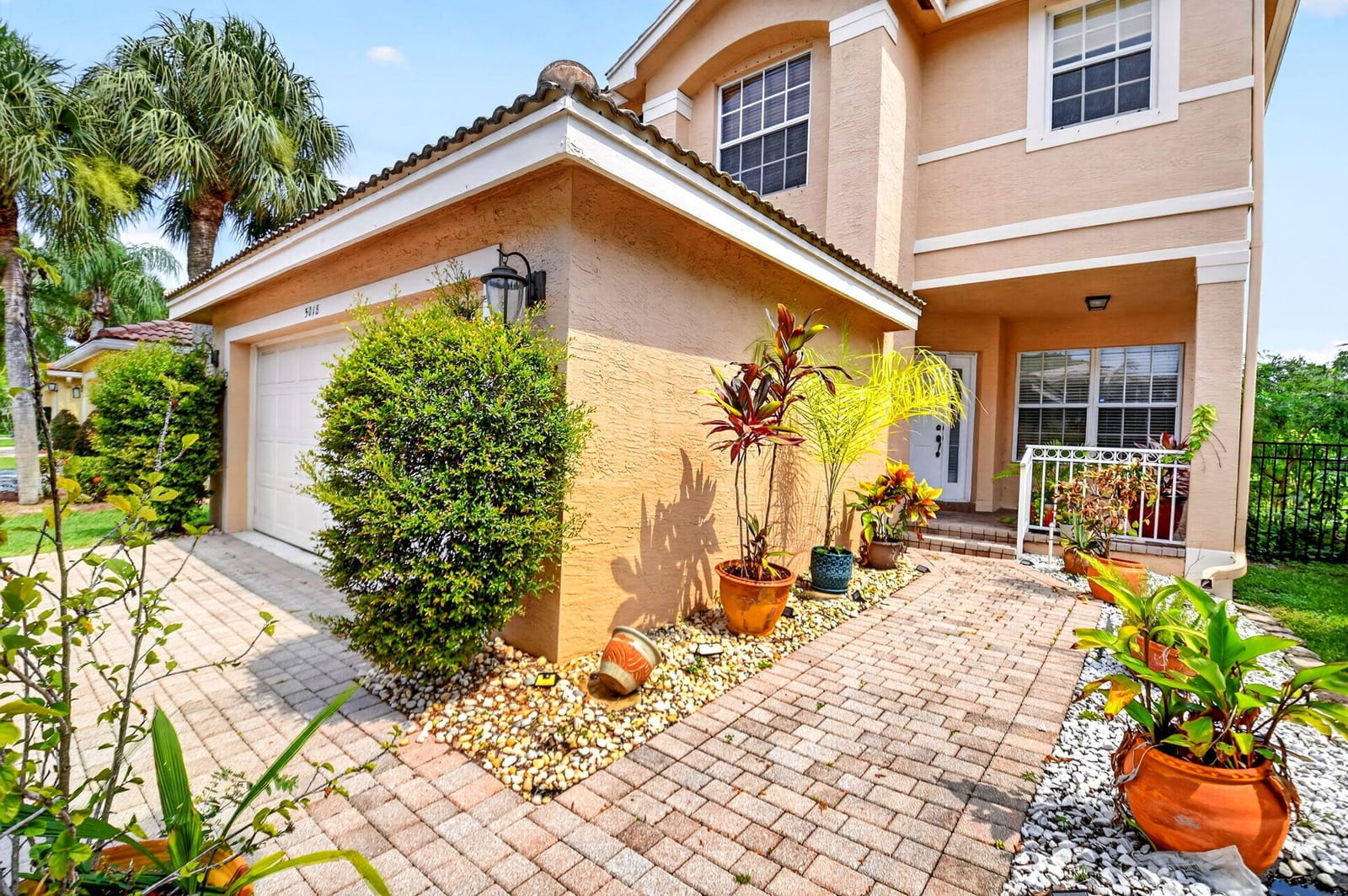 5018 Starblaze Drive — photo 3
