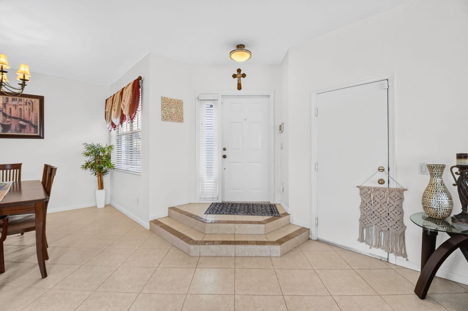 5018 Starblaze Drive — photo 9