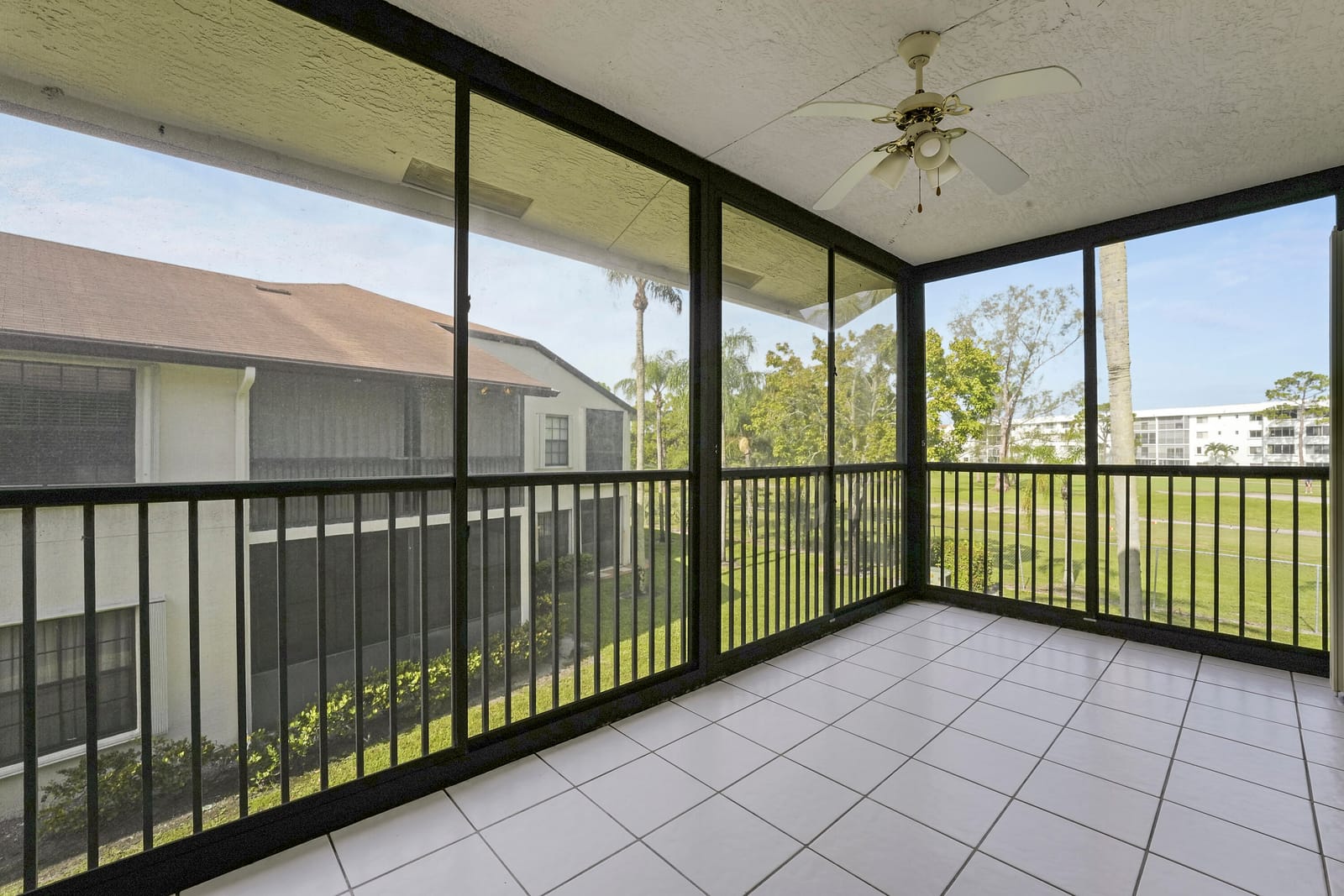 3254 Jog Park Drive — photo 2
